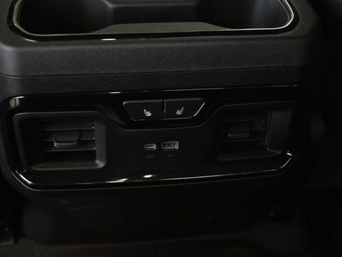 Used 2024 GMC Sierra 2500 AT4 AWD/4WD image 38