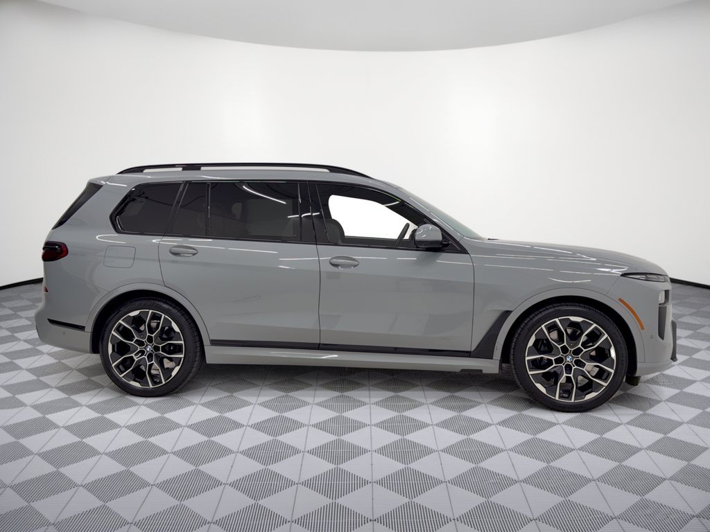 Certified 2024 BMW X7 xDrive40i w/ Executive Package AWD/4WD image 8