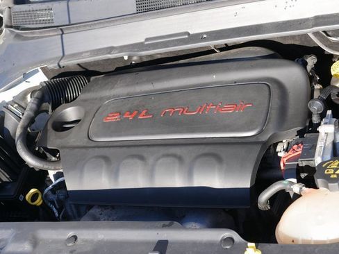 Used 2017 Jeep Compass Limited w/ Navigation Group image 9