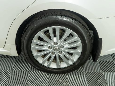 Used 2014 Toyota Avalon XLE Touring FWD image 27