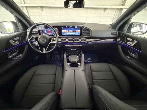 Used 2025 Mercedes-Benz GLE 450e 4MATIC image 25