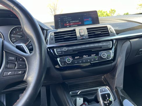 Used 2018 BMW 430i xDrive Convertible image 18