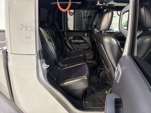 Used 2020 Jeep Gladiator Mojave image 12