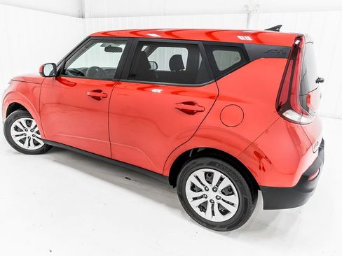 Used 2021 Kia Soul LX FWD image 5
