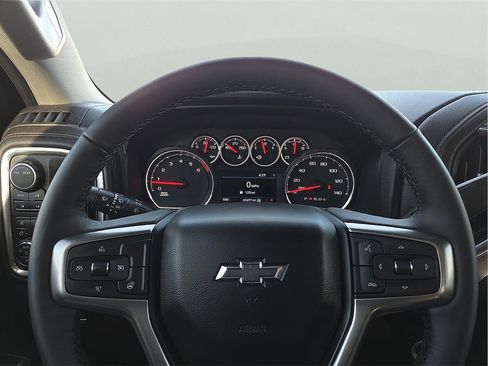 Used 2022 Chevrolet Silverado 1500 LT Trail Boss w/ Safety Package image 19