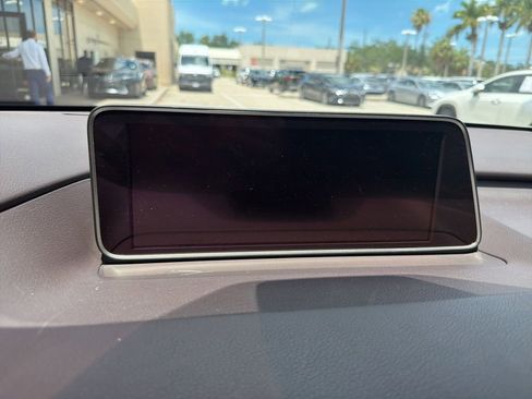 Used 2018 Lexus RX 350L FWD image 9