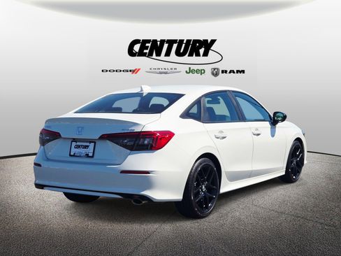 Used 2024 Honda Civic Sport image 4