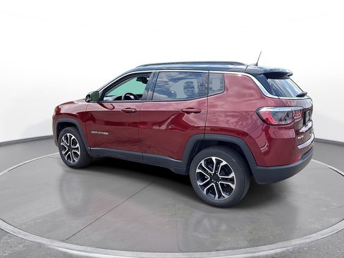 Used 2022 Jeep Compass Limited w/ Sun and Sound Group AWD/4WD image 6