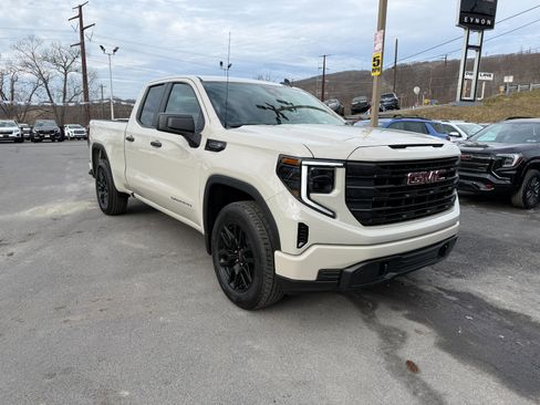 New 2026 GMC Sierra 1500 Pro w/ Graphite Edition image 7