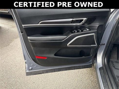 Used 2023 Kia Telluride S image 10
