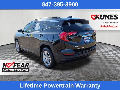 Used 2018 GMC Terrain SLE w/ Driver Convenience Package image 5