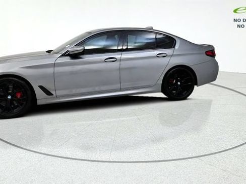 Used 2023 BMW 530i w/ Executive Package RWD image 4