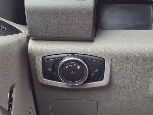 Used 2019 Ford F450 XL w/ Power Equipment Group image 27