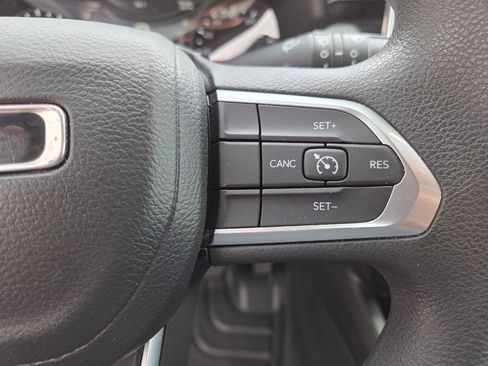 Used 2025 Jeep Compass Sport AWD/4WD image 33