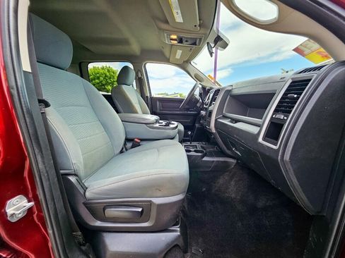 Used 2018 RAM 2500 Tradesman w/ Chrome Appearance Group AWD/4WD image 12