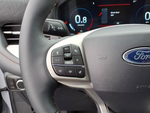 New 2026 Ford Explorer Active AWD/4WD image 17