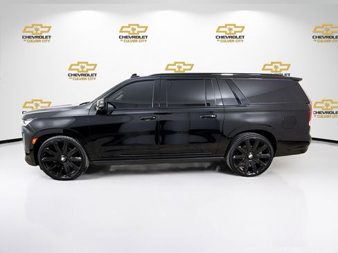 Used 2021 Cadillac Escalade ESV Sport w/ Driver Assist Tech Package image 4