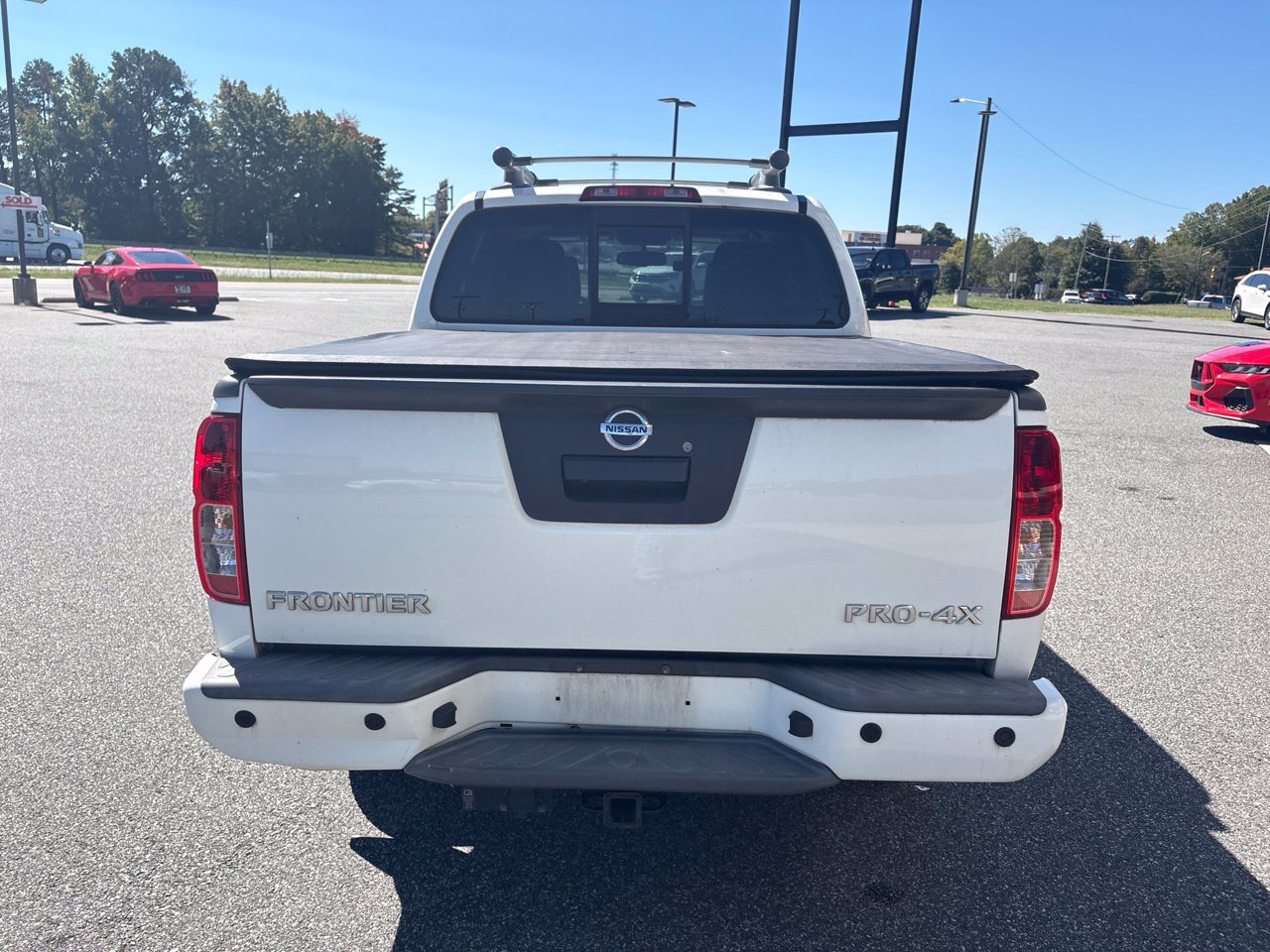 Used 2020 Nissan Frontier PRO-4X w/ Pro-4x Utility Package AWD/4WD image 7