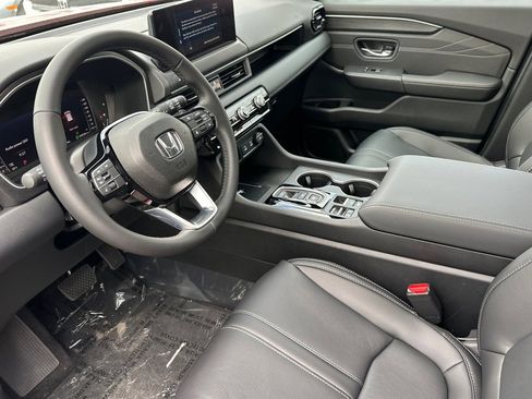 New 2026 Honda Pilot Touring image 9