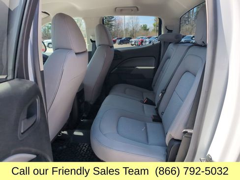 Used 2019 Chevrolet Colorado W/T AWD/4WD image 24