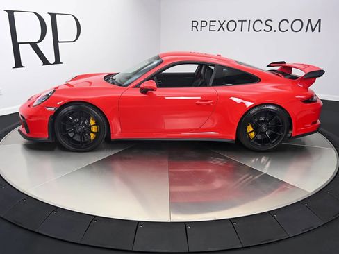 Used 2018 Porsche 911 GT3 RWD image 11