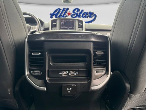 Used 2022 RAM 1500 Big Horn AWD/4WD image 32