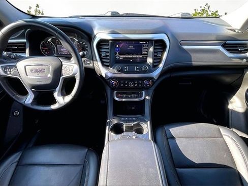 Used 2021 GMC Acadia SLT image 15