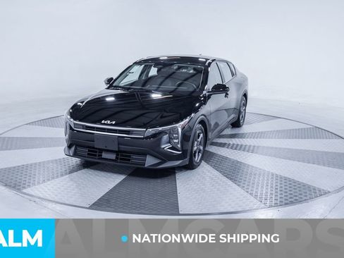 Used 2025 Kia K4 FWD image 2