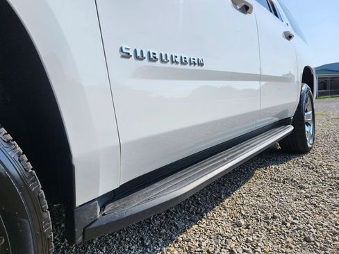 Used 2016 Chevrolet Suburban LT AWD/4WD image 3