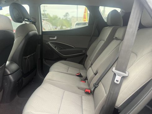 Used 2018 Hyundai Santa Fe Sport w/ 2.4L Value Package 02 FWD image 11