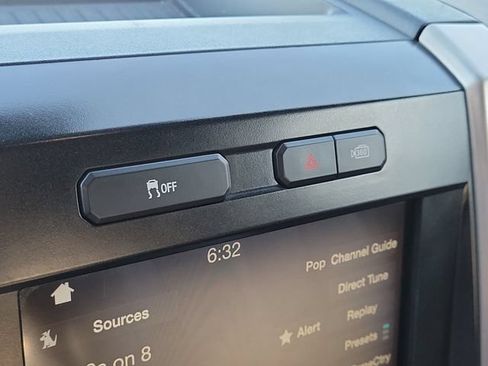 Used 2016 Ford F150 Platinum w/ Equipment Group 701A Luxury AWD/4WD image 26
