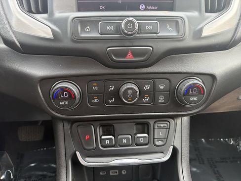 Used 2020 GMC Terrain SLE AWD/4WD image 26