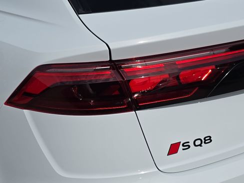 New 2026 Audi SQ8 Prestige image 35