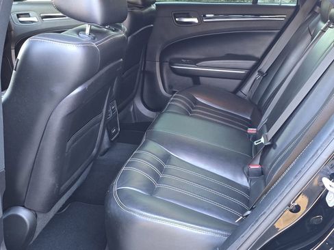 Used 2019 Chrysler 300 S w/ S Model Appearance Package image 5