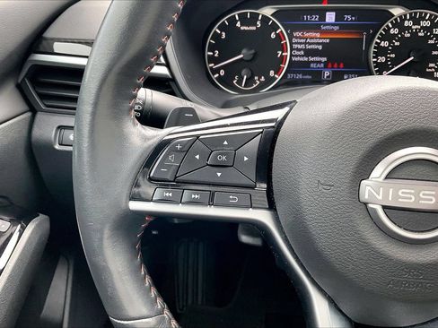 Used 2023 Nissan Altima 2.0 SR FWD image 30