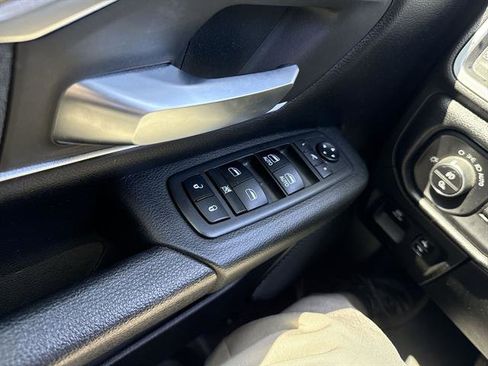 Used 2019 RAM 1500 Big Horn AWD/4WD image 15