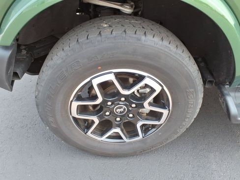 Used 2025 Ford Bronco Outer Banks AWD/4WD image 10