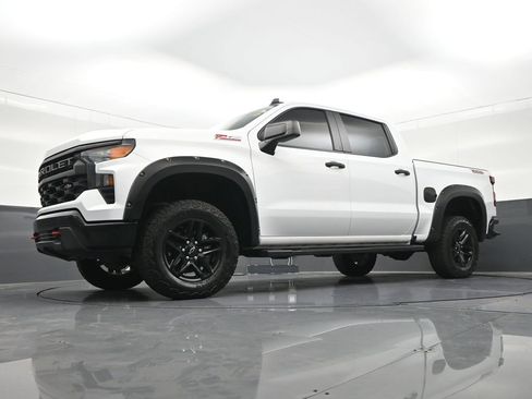 Used 2024 Chevrolet Silverado 1500 Custom Trail Boss AWD/4WD image 23