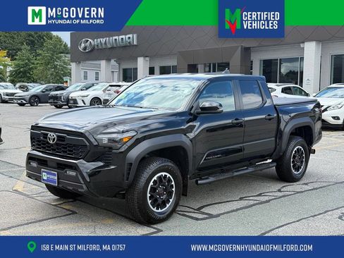 Used 2024 Toyota Tacoma TRD Off-Road w/ TRD Off Road Upgrade Package AWD/4WD image 1