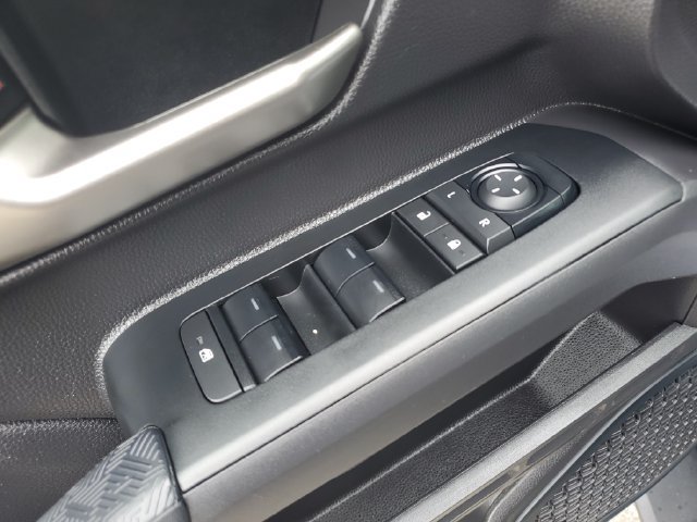 Used 2024 Toyota Tacoma TRD Sport w/ TRD Sport Upgrade Package AWD/4WD image 21