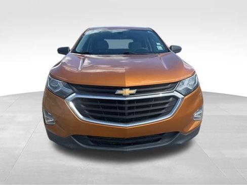 Used 2018 Chevrolet Equinox LS image 4