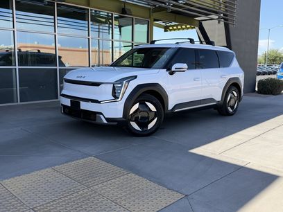 Used 2025 Kia EV9 Wind