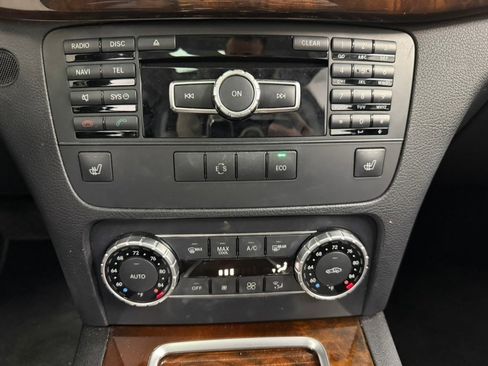 Used 2015 Mercedes-Benz GLK 350 4MATIC image 49