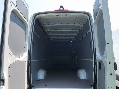 New 2025 Mercedes-Benz Sprinter 2500 image 7