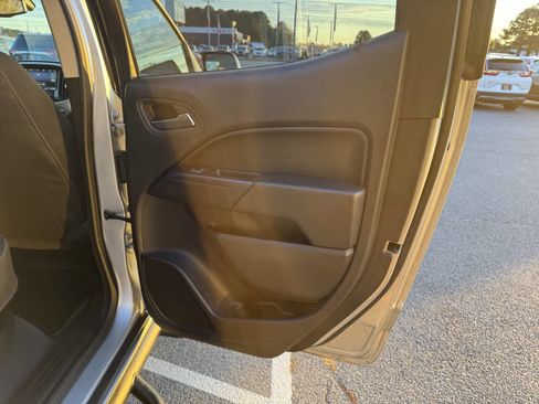 Used 2019 Chevrolet Colorado LT w/ Redline Special Edition image 23