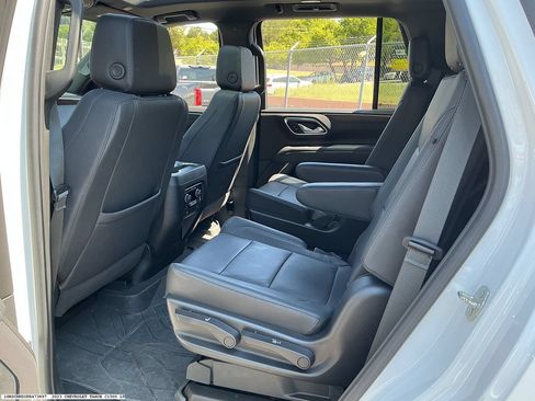 Used 2023 Chevrolet Tahoe LT w/ LT Signature Plus Package RWD image 9