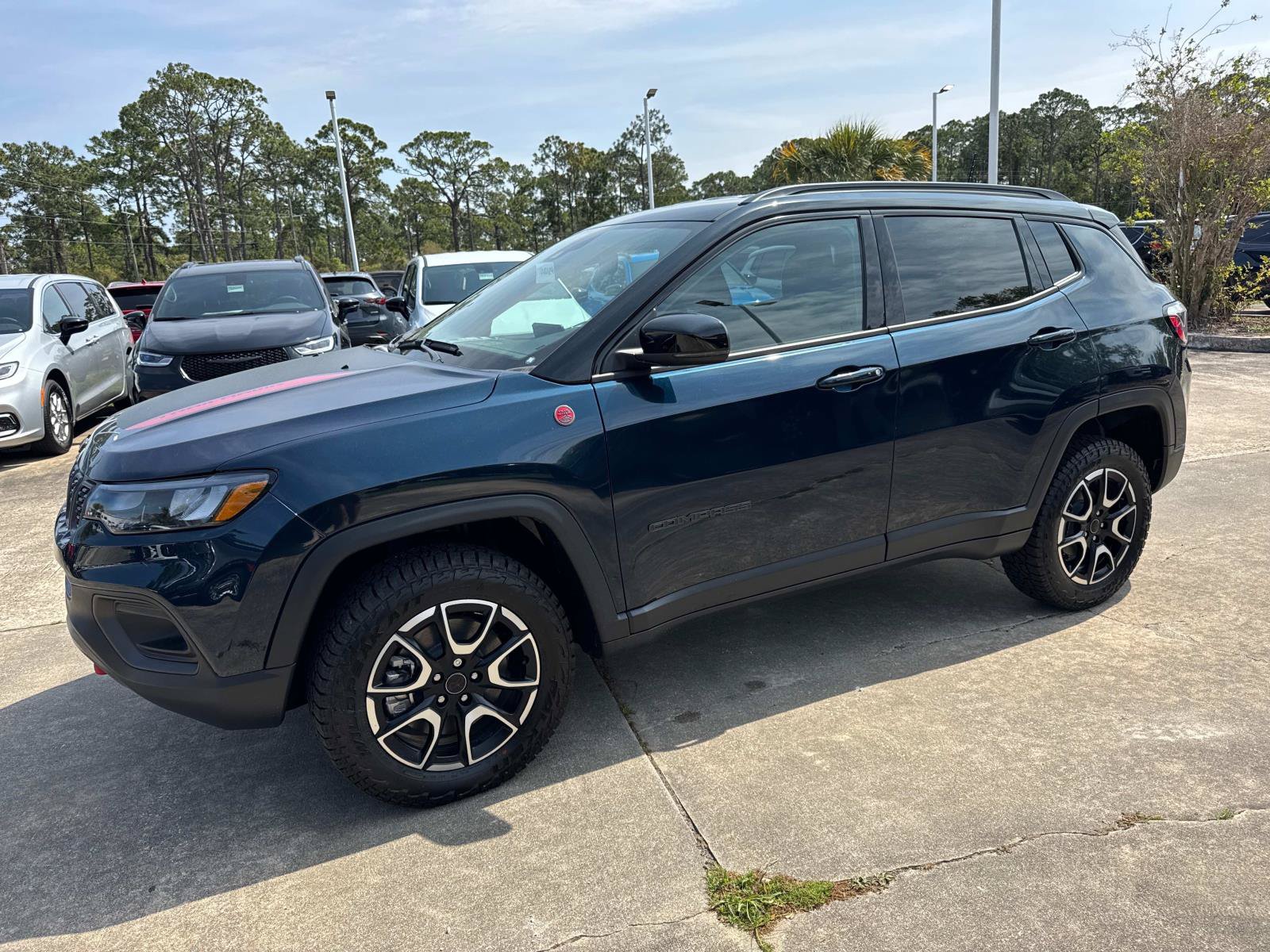 New 2026 Jeep Compass Trailhawk w/ Trailer Tow Group AWD/4WD image 7