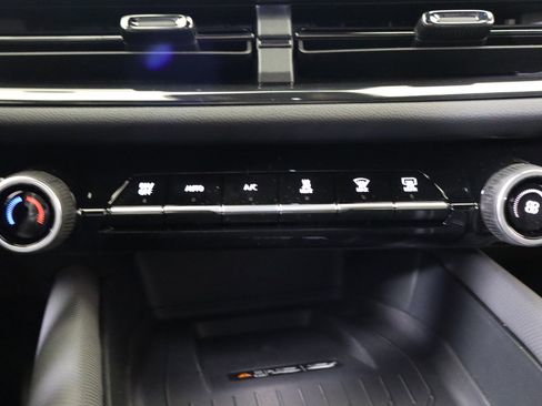 New 2026 Chevrolet Equinox EV RS image 27