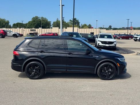 Used 2023 Volkswagen Tiguan SE R-Line AWD/4WD image 33