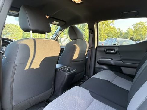 Used 2023 Toyota Tacoma TRD Sport AWD/4WD image 17